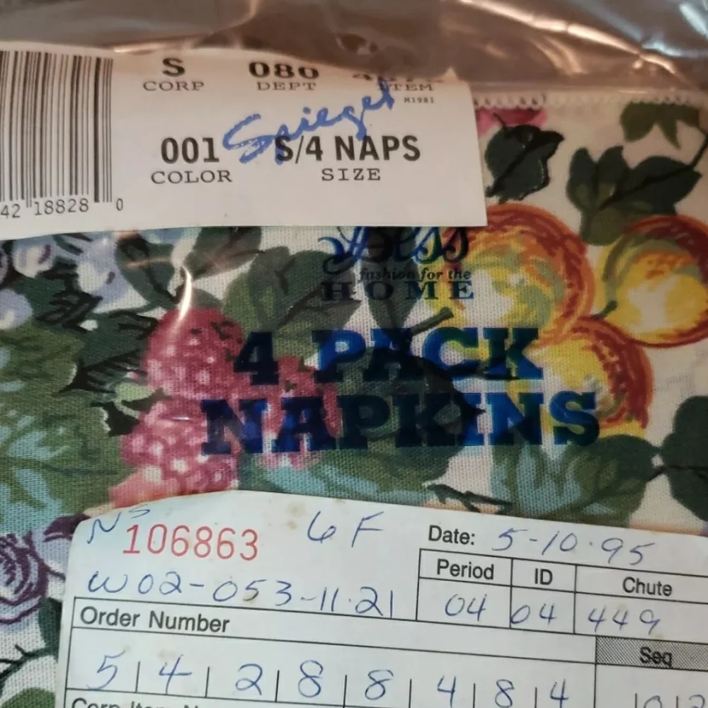 Vtg Spiegel  Bess Fashion For The Home 4 Pk Cloth Napkins Fruit New Original Pkg